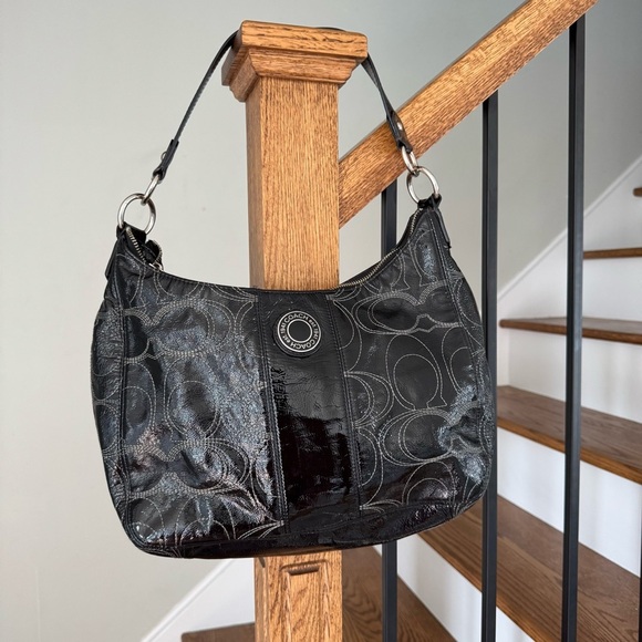 Coach Y2K Black signature print crinkle patent leather bag - Picture 2 of 14